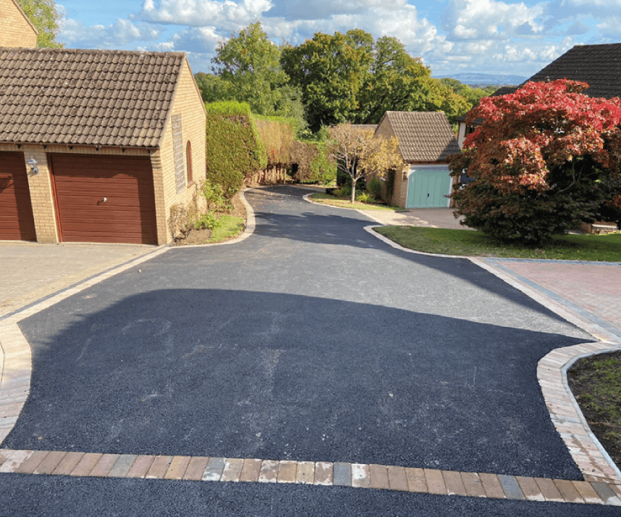 Tarmac driveway installation